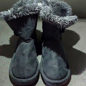👡 Girls black boots